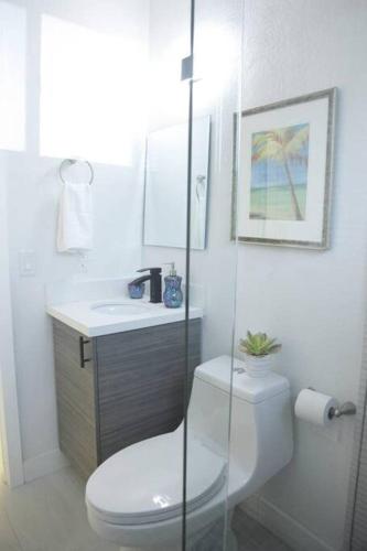 Apt 3 Miami Designer Apartment in the Upper East-Side photo 11