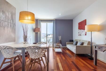 The Collection Barcelona - Wonderful 2-bd apart with balcony Plaza Cataluña