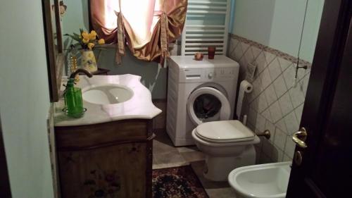 Kylpyhuone majoituspaikassa La Casa Di Isa