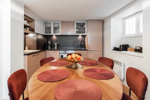 Kuchyň nebo kuchyňský kout v ubytování AirHome - Tower Apartment