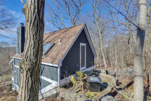 Fotografie z fotogalerie ubytování Dreamy Hudson Valley Cottage with State Park Views v destinaci Garrison