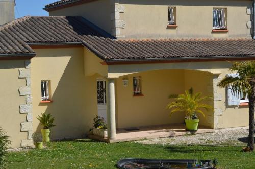 Das Gebäude in dem sich das Bed & Breakfast befindet