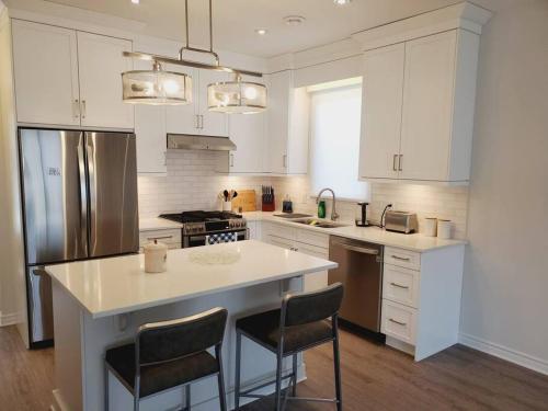 Gallery image of Adorable Cottage Port Stanley in Port Stanley
