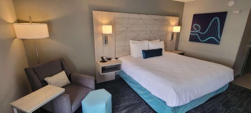 Кровать или кровати в номере Best Western Doswell Hotel