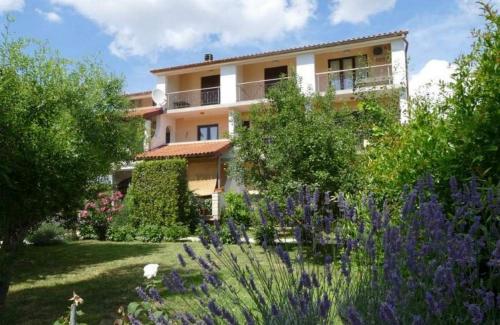 Apartments by the sea Banjol, Rab - 22362