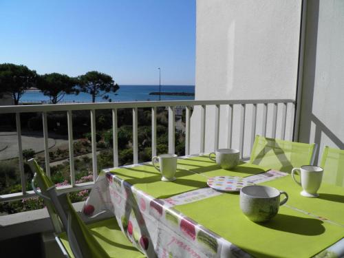 Studio bord de mer avec ascenseur et parking sécurisé - FR-1-338-555