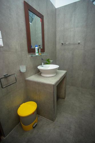 Un baño de D2 Villa Unawatuna