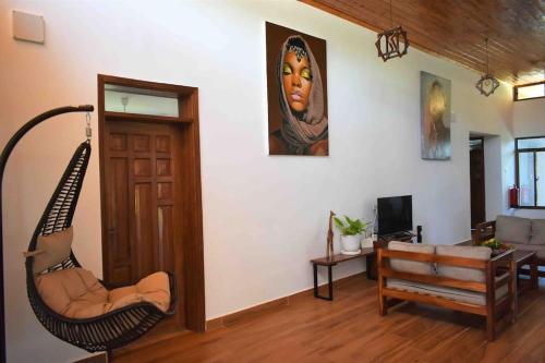 Backdoor Villa