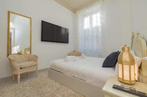 2 Bedroom Apartment - Buzzi Hospital, Sempione, MiCo, 100mt MetroM5