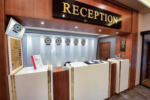Lobi atau kawasan kaunter penerimaan di Vela Verde Hotel & SPA