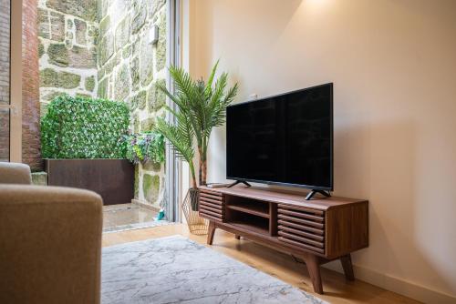 Golden Factory Apartment Downtown, Terrace and AC
