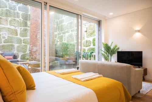 Golden Factory Apartment Downtown, Terrace and AC