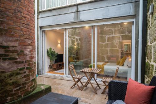Golden Factory Apartment Downtown, Terrace and AC
