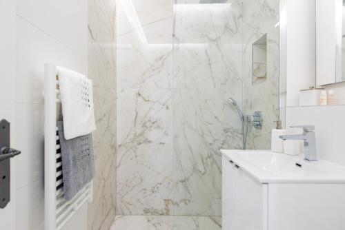 Alba apartment antibes street, by Welcome to Cannes photo 12