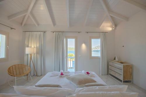 Anemone Villas hotelにあるベッド