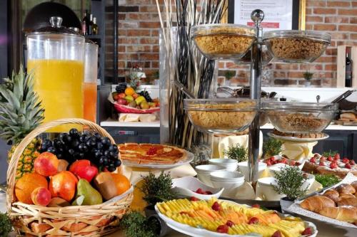 Jídlo v hotelu nebo okolí