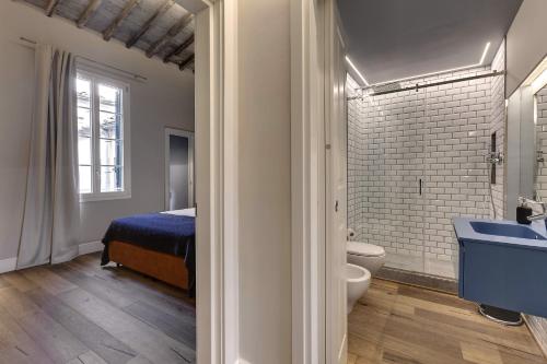 Sant'Agostino Luxury Apartment by Mamo Florence