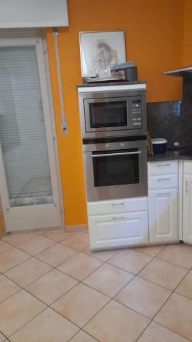 Η κουζίνα ή μικρή κουζίνα στο Sonniges Haus