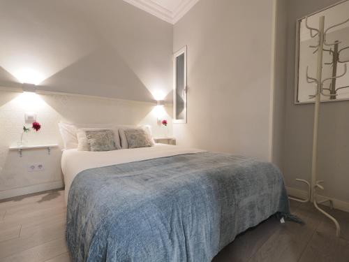 Stunning APT 3 PAX 15 min Gran via & Plaza Mayor