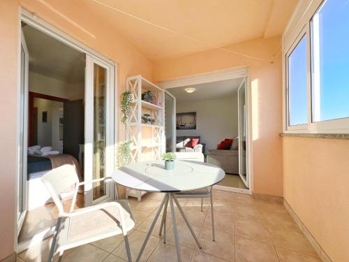 New and modern apartment KALA with seaview, Ližnjan