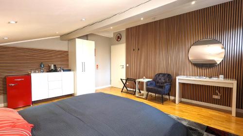 3 ROOMS - Zimmervermietung nähe Flughafen BER - gratis WLAN, Parken & Netflix photo 55