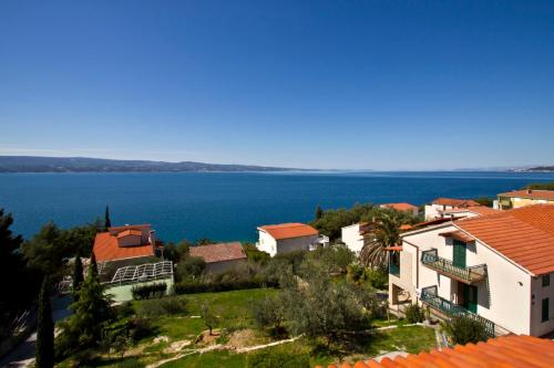 Gallery image of Luxury apt w shared pool 3 balconies and terrace in Omiš