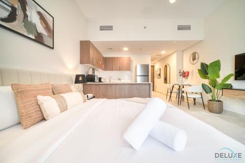 Stylish Studio Apartment at Casa Grande, JVC by Deluxe Holiday Homes