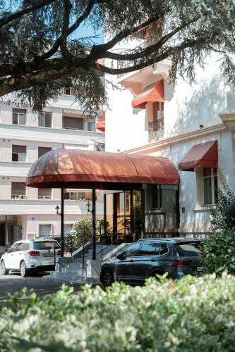 O edifício onde o hotel está situado