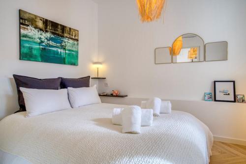 Charming house, large private terrace, Air Conditioning - "La Maisonette"