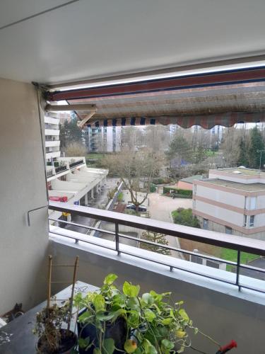 Photo de la galerie de l'établissement Chambre a louer dans appartement sympa à 10 min du rer b massy palaiseau, à Massy