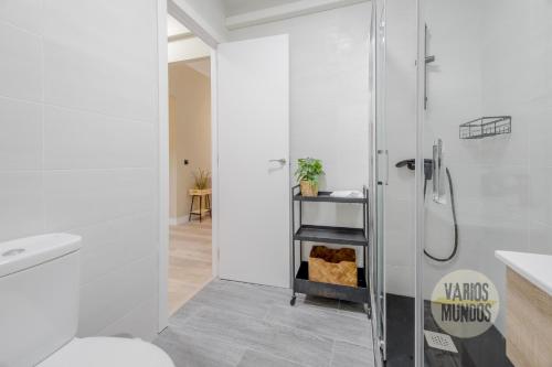 Practico Apt 7pax en Calle Santa Ana Centro de Madrid