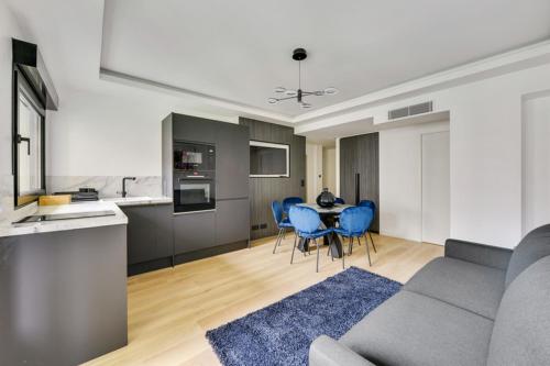Virtuvė arba virtuvėlė apgyvendinimo įstaigoje 181 One Suite - Superb apartment in Paris.