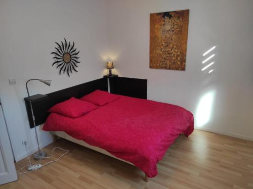 Кровать или кровати в номере Guynemer 3 pièces de vie - villa - Terrasse- Clim