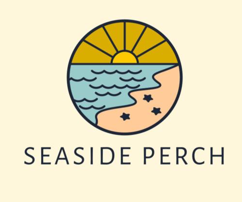 um logótipo de uma praia com um pôr-do-sol e as palavras Seattle Peach em Seaside Perch em Sooke