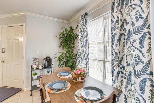 Φωτογραφία από το άλμπουμ του Pet-Friendly Millbrook Home Patio and Yard! σε Millbrook