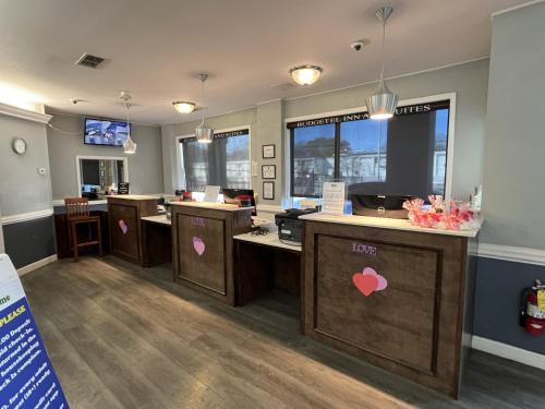 a dental office with counters with pink hearts on them at Budgetel Chattanooga in Chattanooga