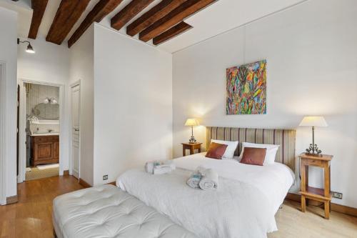 Photo de la galerie de l'établissement 271 Suite Temple - Superb apartment in Paris., à Paris