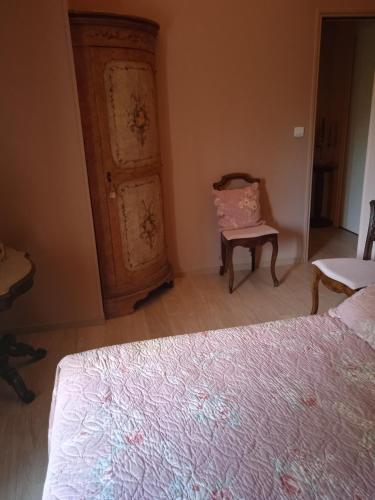 Photo de la galerie de l'établissement CoucouHirondelle, à Brux