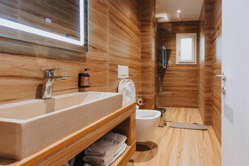 Imagen de la galería de Ledina Hotel, en Orikum