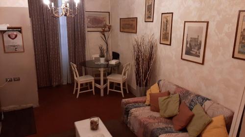 Romana home
