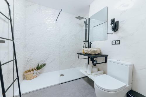 Ένα μπάνιο στο HOSTAL LUXURY NIT I DIA