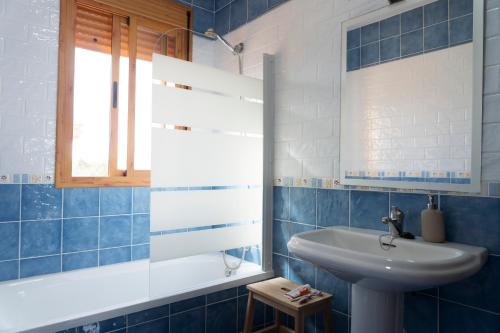 Afbeelding uit fotogalerij van Namawa Surfhouse in Chiclana de la Frontera