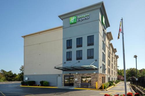 una imagen de la parte delantera de los frenos de la posada hampton en Holiday Inn Express Washington DC-BW Parkway, an IHG Hotel en Hyattsville