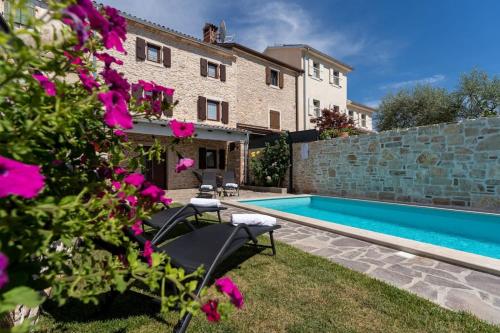 Villa Stonehouse by Briskva