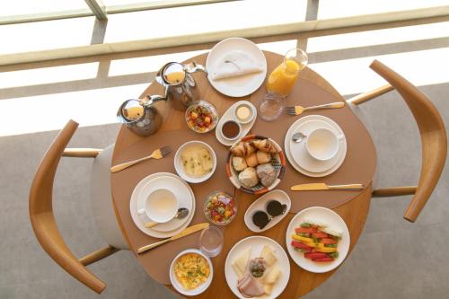 Jídlo v hotelu nebo okolí