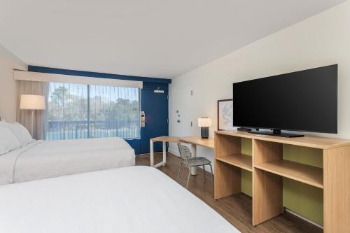 Spark by Hilton Hilton Head Islandにあるベッド