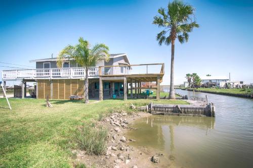 Bayhouse on the water! – Photos 3