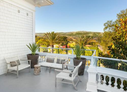 Balkón nebo terasa v ubytování Alila Napa Valley, a Hyatt Resort