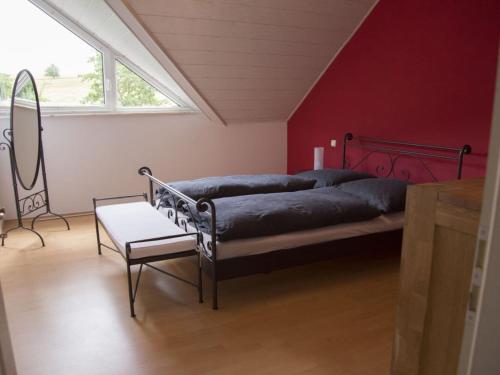 Postel nebo postele na pokoji v ubytování Holiday apartment Taunustraum in Hohenstein Hesse