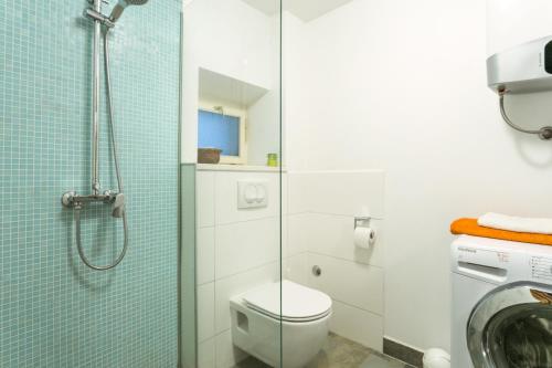 Seaside holiday house Kastel Novi, Kastela - 22292